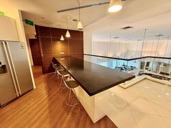 One Raffles Place (D1), Office #549815881